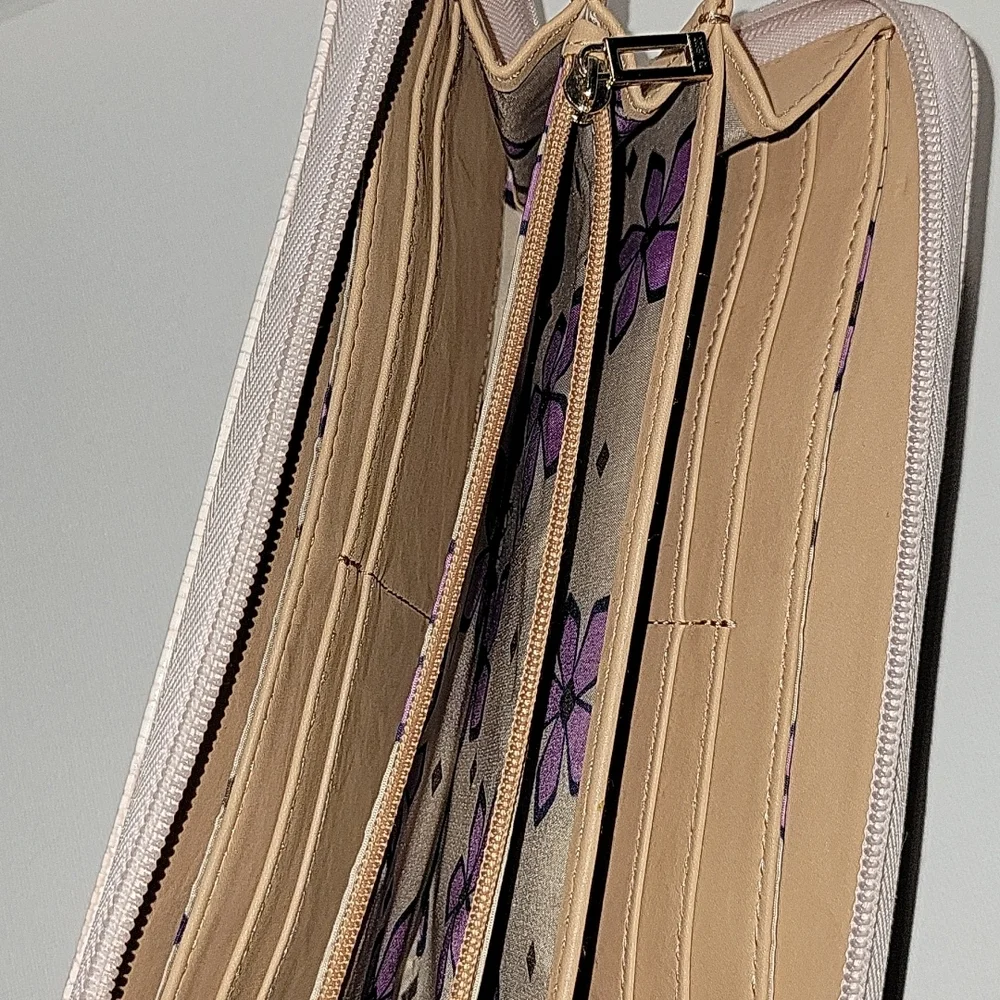 GUESS wallet in pink & black NWOT